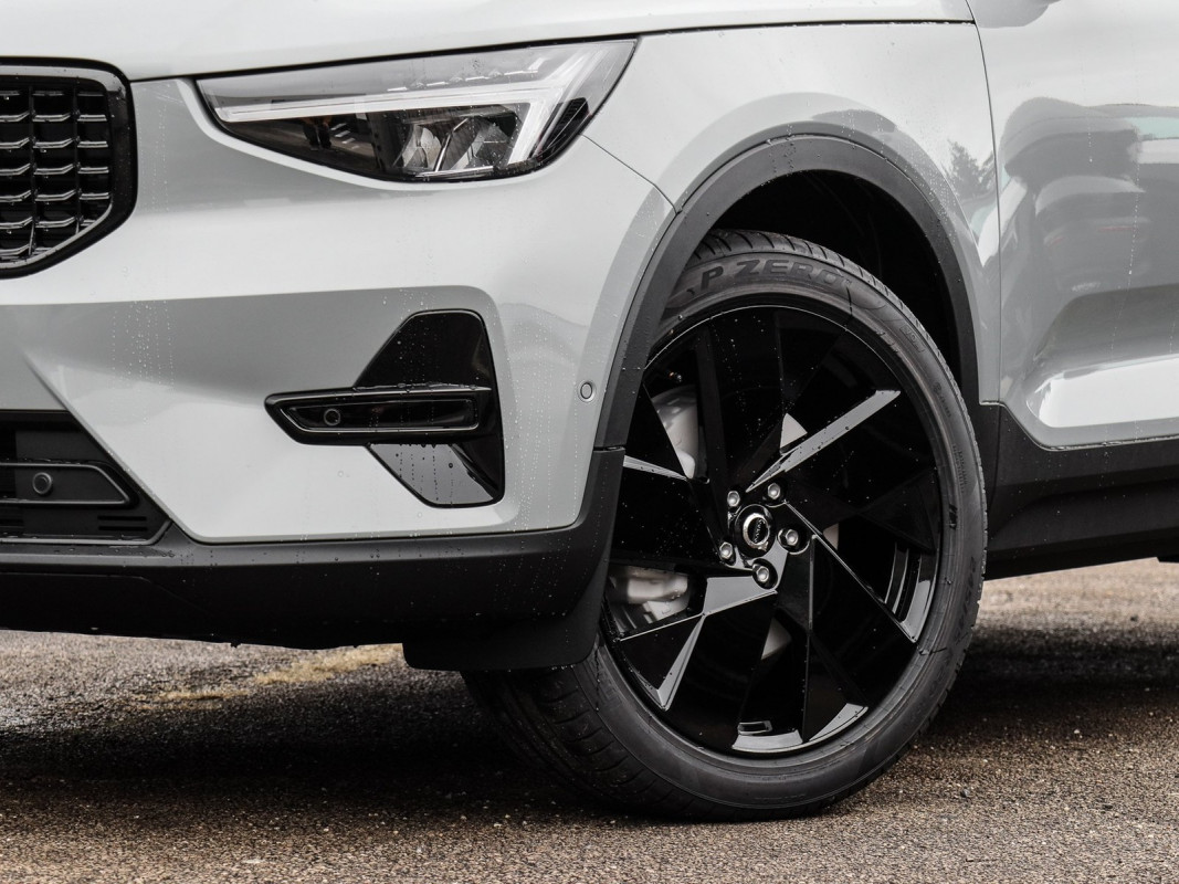 Volvo XC40 B3 - SUV/Off-road - Grau - Gebrauchtwagen - Bild 5