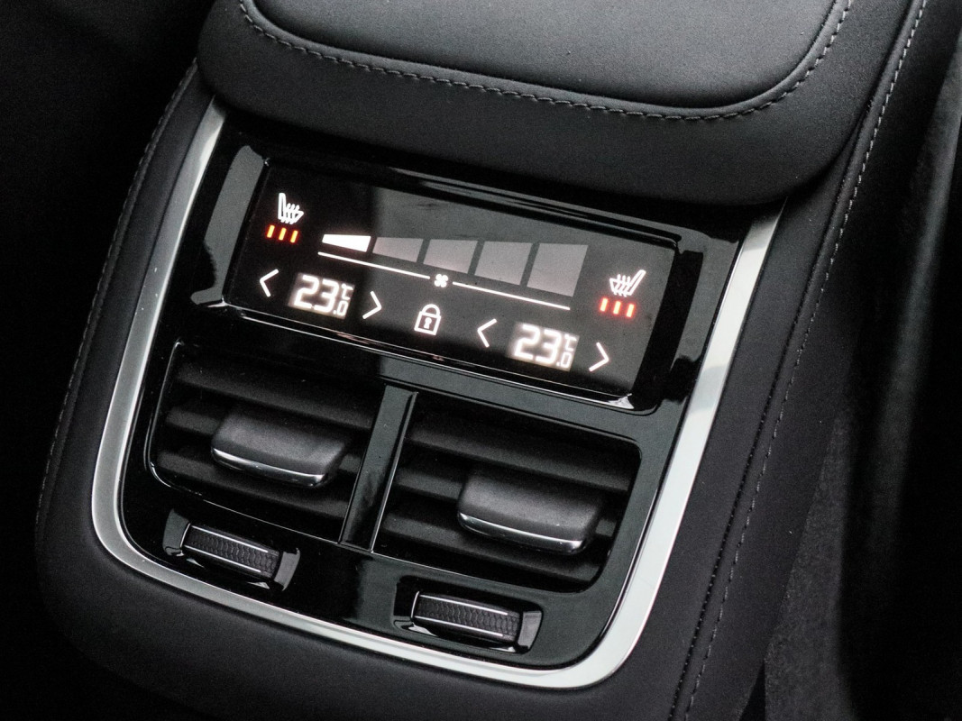 Volvo XC90 T8 AWD - SUV/Off-road - Blau - Gebrauchtwagen - Bild 15