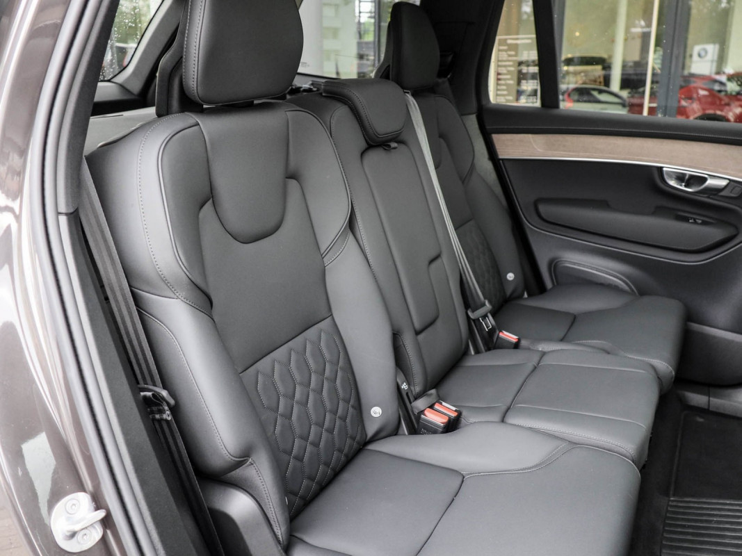 Volvo XC90 T8 AWD - SUV/Off-road - Grau - Gebrauchtwagen - Bild 4