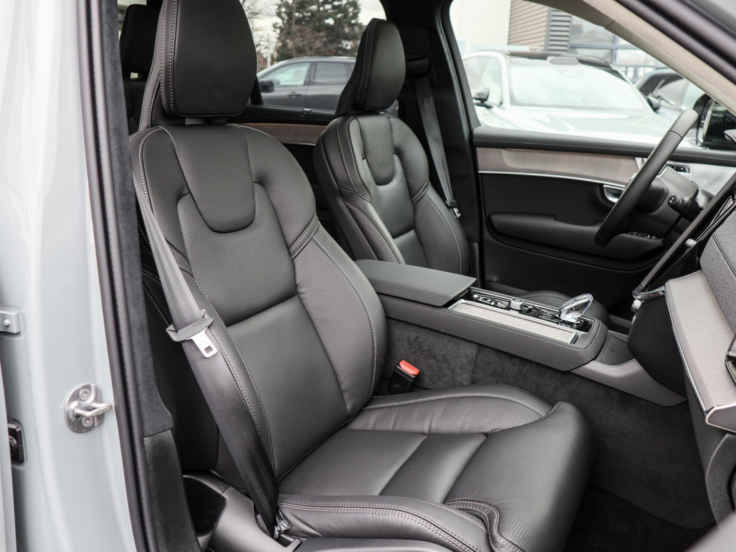 Volvo XC90 T8 AWD Recharge Reskin - SUV/Off-road - Grau - Gebrauchtwagen - Bild 6