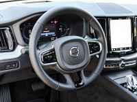 Volvo XC60 T6 Recharge AWD - SUV/Off-road - Weiss - Gebrauchtwagen - Bild 9