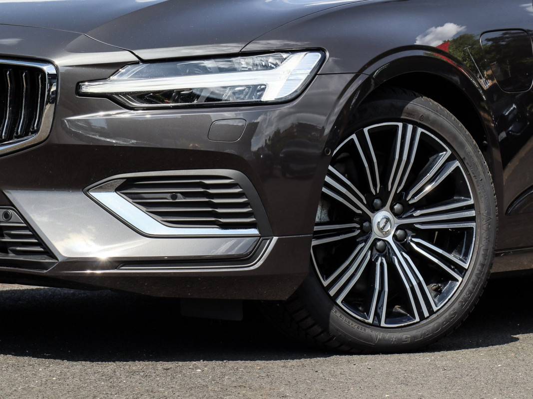 Volvo V60 T6 AWD - Kombi - Grau - Gebrauchtwagen - Bild 5