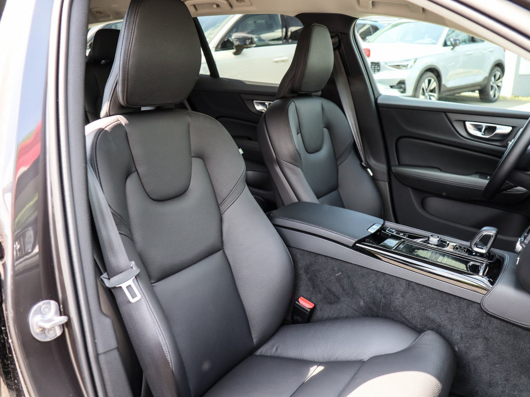 Volvo V60 T6 AWD - Kombi - Grau - Gebrauchtwagen - Bild 6