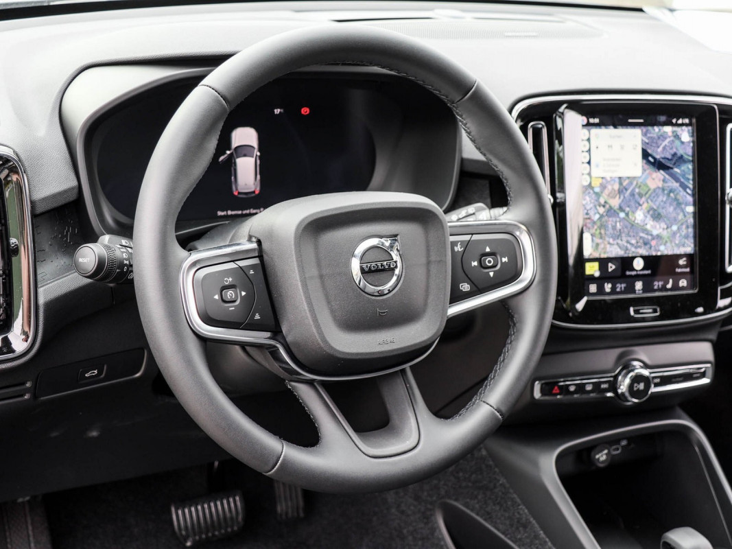 Volvo EX40 Single Extended Range RWD Plus Dark - SUV/Off-road - Grau - Gebrauchtwagen - Bild 9
