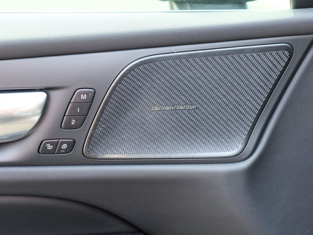 Volvo V60 T6 AWD - Kombi - Grau - Gebrauchtwagen - Bild 13