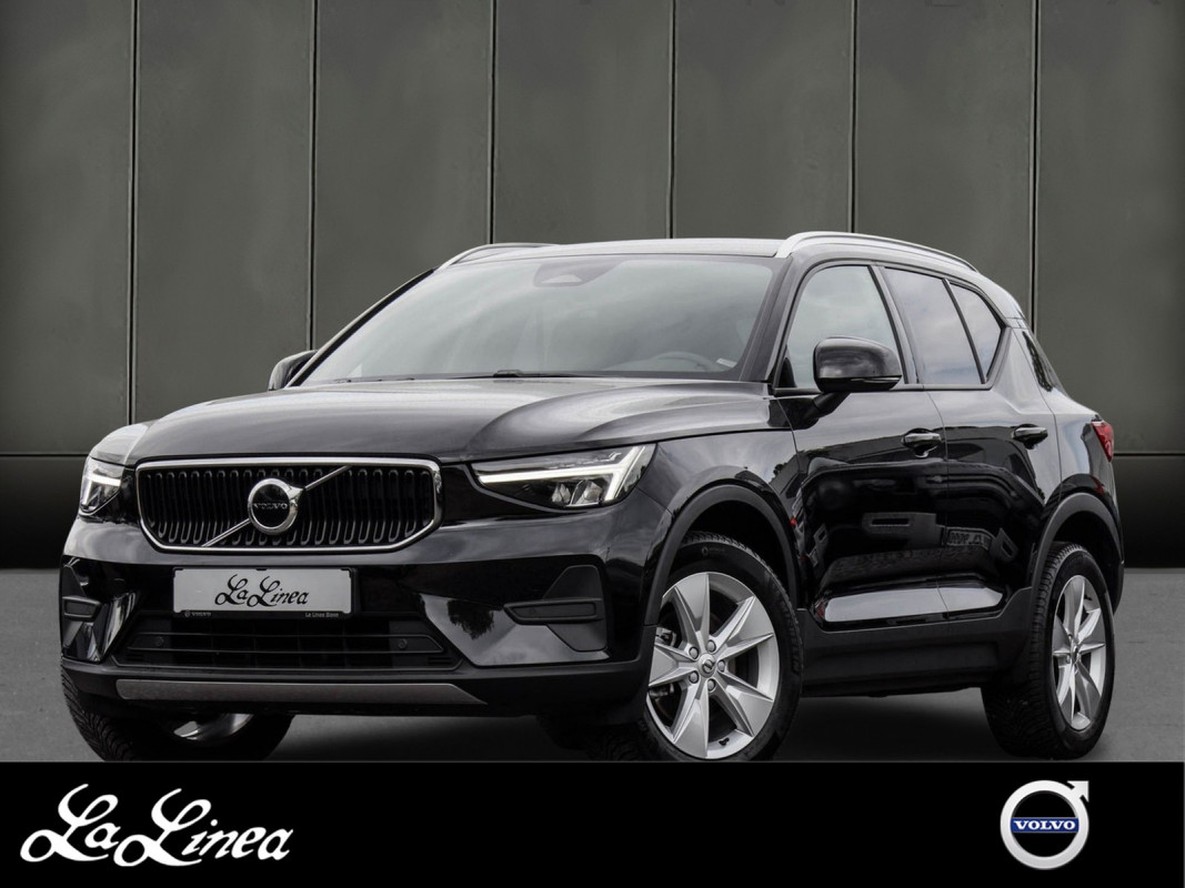 Volvo XC40 B4 Core - SUV/Off-road - Schwarz - Gebrauchtwagen - Bild 1