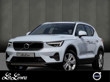 Volvo XC40 B3 Core - SUV/Off-road - Blau - Gebrauchtwagen - Bild 1