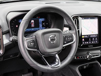 Volvo XC40 B4 Core - SUV/Off-road - Schwarz - Gebrauchtwagen - Bild 9