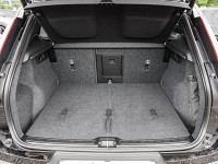 Volvo XC40 B4 Core - SUV/Off-road - Schwarz - Gebrauchtwagen - Bild 11
