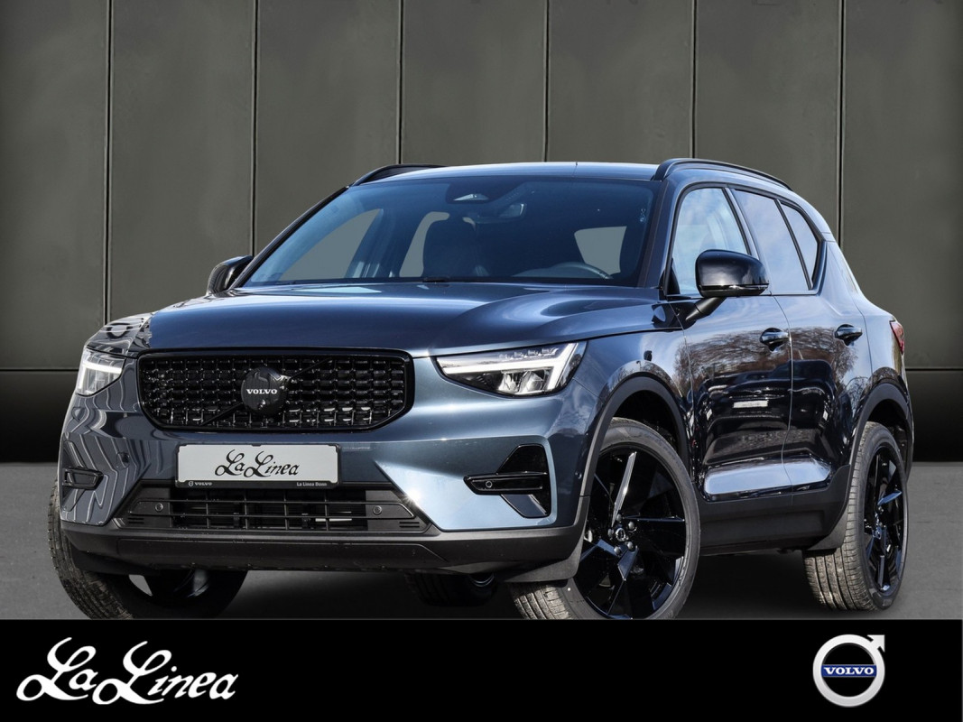 Volvo XC40 B3 Plus Black Edition - SUV/Off-road - Blau - Gebrauchtwagen - Bild 1