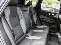 Volvo XC60 B5 Ultra Dark AWD - SUV/Off-road - Blau - Gebrauchtwagen - Bild 4