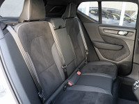Volvo XC40 B3 Plus Dark 2WD - SUV/Off-road - Weiss - Gebrauchtwagen - Bild 4