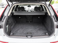 Volvo XC60 B5 Plus Dark AWD - SUV/Off-road - Grau - Gebrauchtwagen - Bild 10