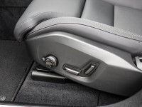 Volvo XC60 B5 Plus Dark AWD - SUV/Off-road - Grau - Gebrauchtwagen - Bild 13