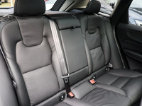Volvo XC60 B5 Plus Dark AWD - SUV/Off-road - Grau - Gebrauchtwagen - Bild 4