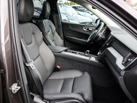 Volvo XC60 B5 Plus Dark AWD - SUV/Off-road - Grau - Gebrauchtwagen - Bild 6