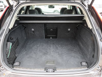 Volvo XC60 B5 Plus Dark AWD - SUV/Off-road - Grau - Gebrauchtwagen - Bild 10