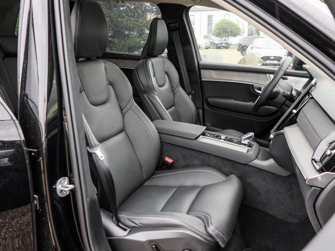 Volvo XC90 T8 AWD - SUV/Off-road - Schwarz - Gebrauchtwagen - Bild 6