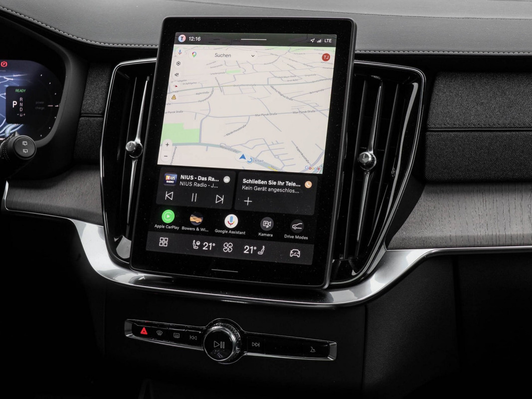 Volvo XC90 T8 AWD - SUV/Off-road - Schwarz - Gebrauchtwagen - Bild 7