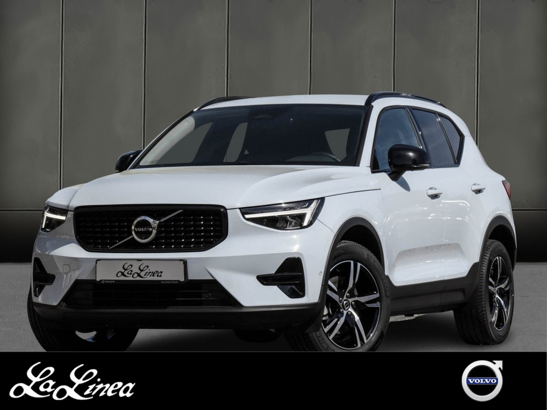 Volvo XC40 B3 - SUV/Off-road - Blau - Gebrauchtwagen - Bild 1