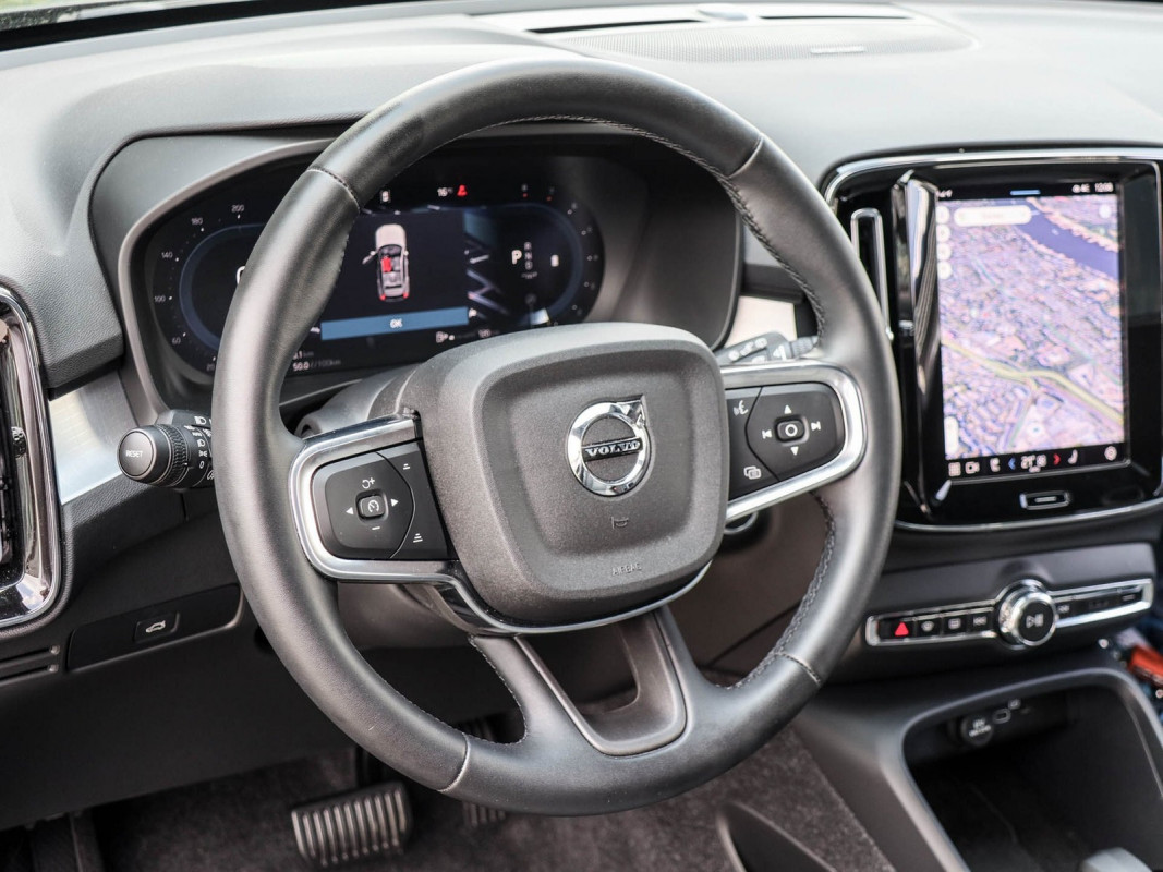 Volvo XC40 B3 - SUV/Off-road - Schwarz - Gebrauchtwagen - Bild 9