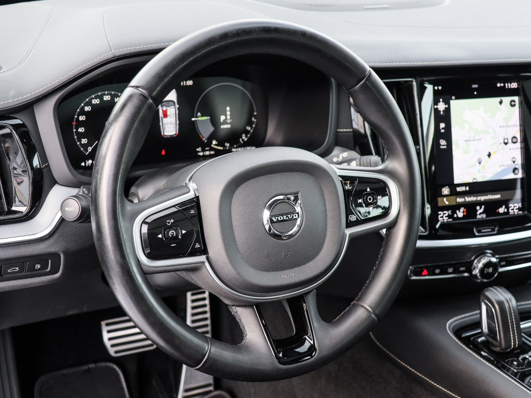 Volvo V60 T6 AWD - Kombi - Weiss - Gebrauchtwagen - Bild 9