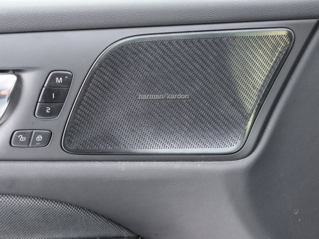 Volvo V60 T6 AWD - Kombi - Weiss - Gebrauchtwagen - Bild 15