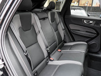 Volvo XC60 B5 AWD - SUV/Off-road - Schwarz - Gebrauchtwagen - Bild 4