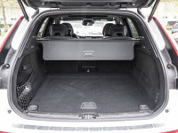 Volvo XC60 B4 Diesel - SUV/Off-road - Weiss - Gebrauchtwagen - Bild 10