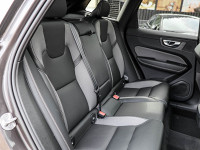 Volvo XC60 B4 Diesel AWD - SUV/Off-road - Grau - Gebrauchtwagen - Bild 4