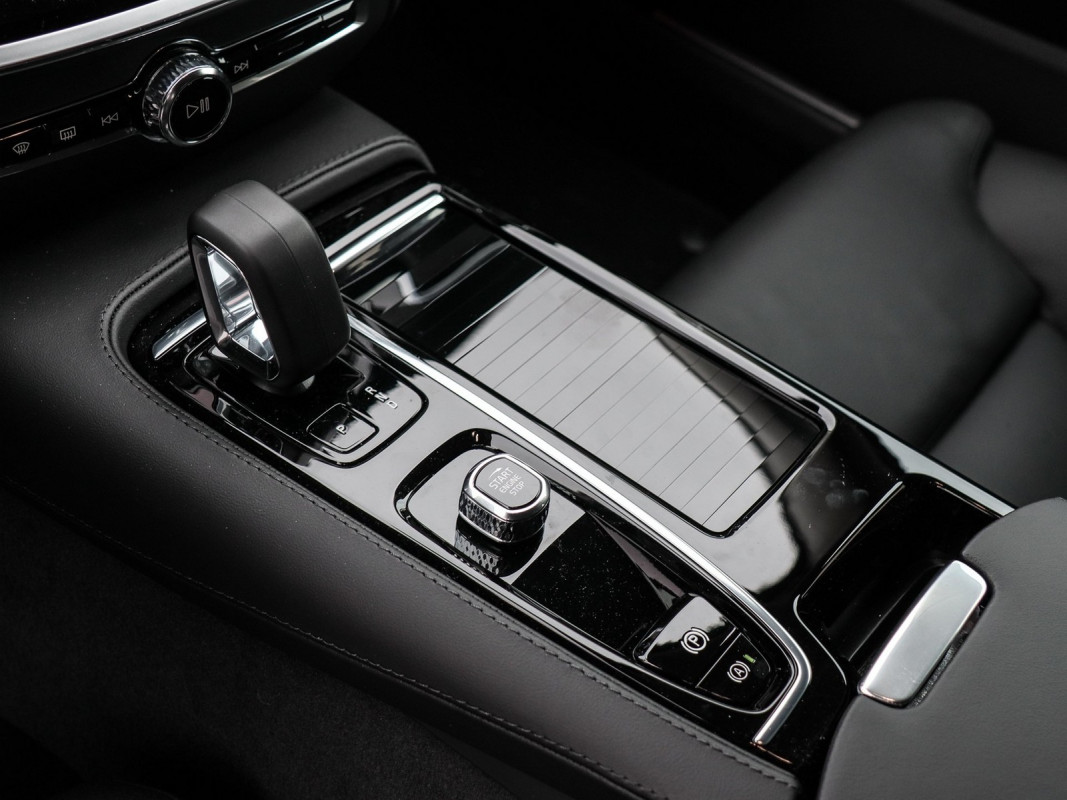 Volvo V60 T6 AWD - Kombi - Grau - Gebrauchtwagen - Bild 9