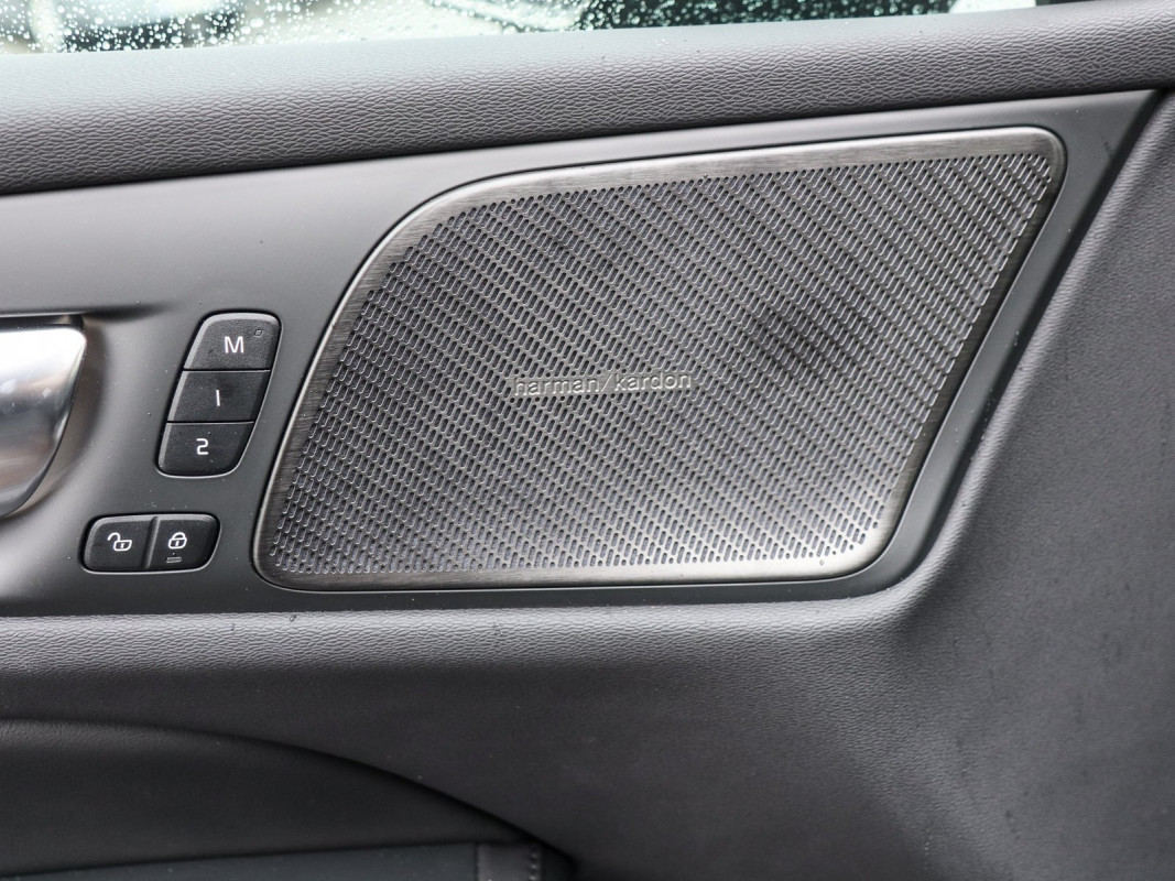 Volvo V60 T6 AWD - Kombi - Grau - Gebrauchtwagen - Bild 12