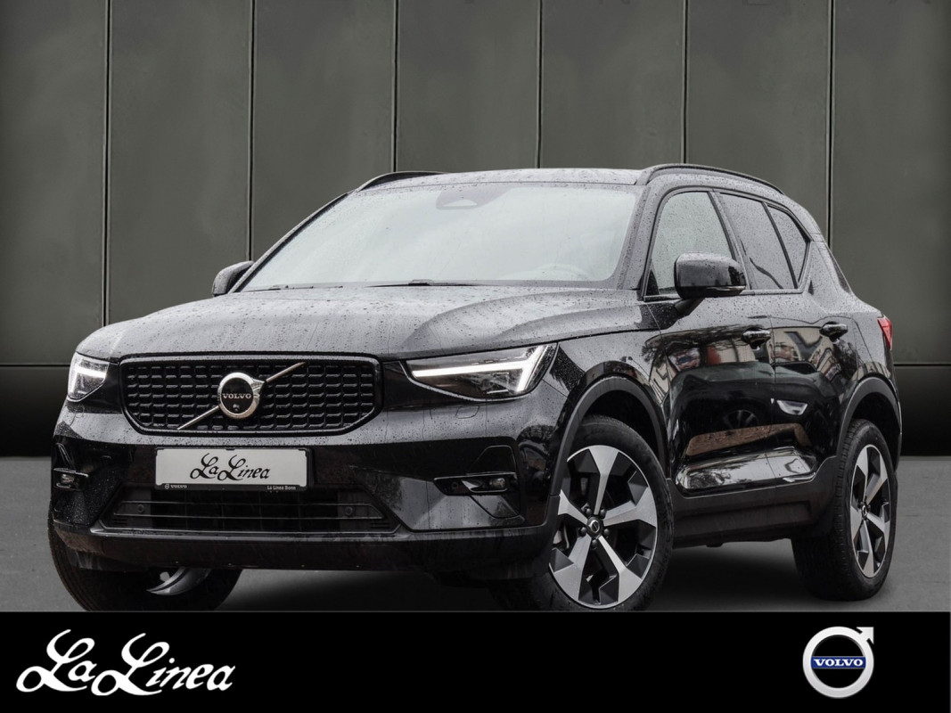 Volvo XC40 B3 - SUV/Off-road - Schwarz - Gebrauchtwagen - Bild 1