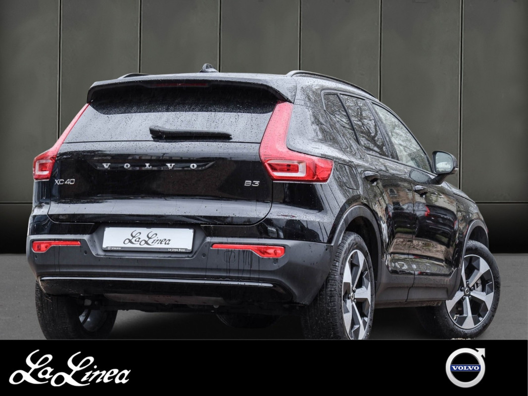 Volvo XC40 B3 - SUV/Off-road - Schwarz - Gebrauchtwagen - Bild 2