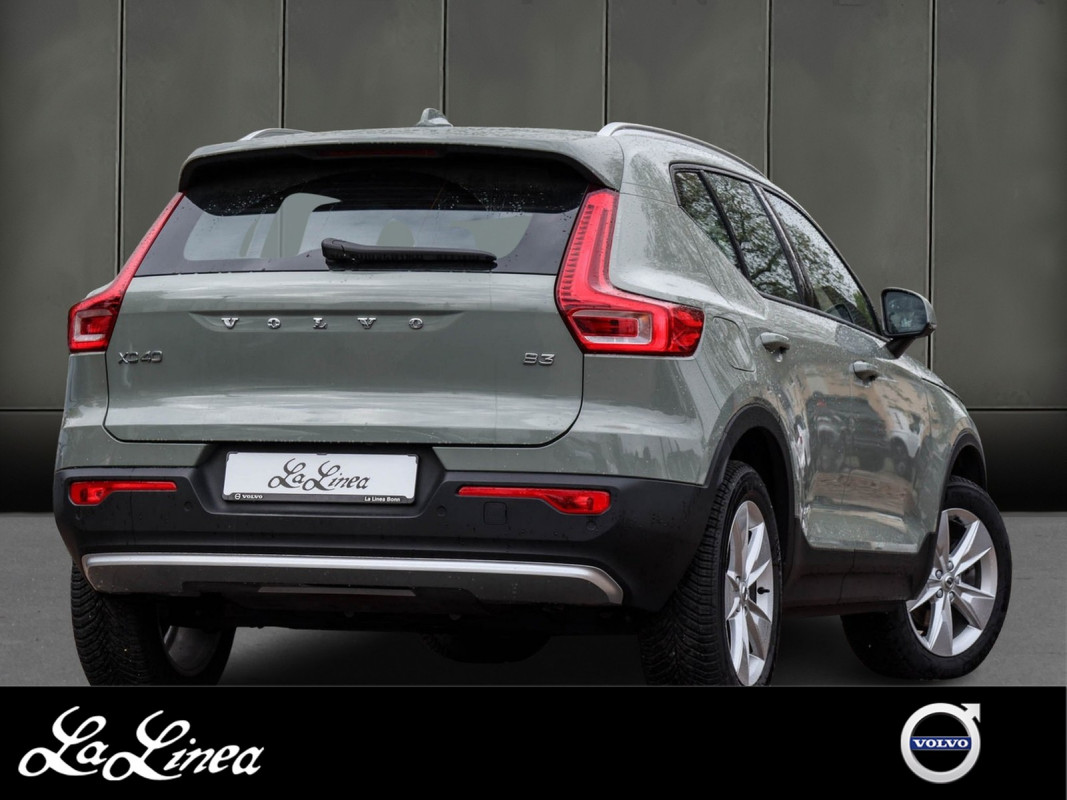 Volvo XC40 B3 - SUV/Off-road - Grün - Gebrauchtwagen - Bild 2