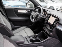Volvo XC40 B3 - SUV/Off-road - Grün - Gebrauchtwagen - Bild 3