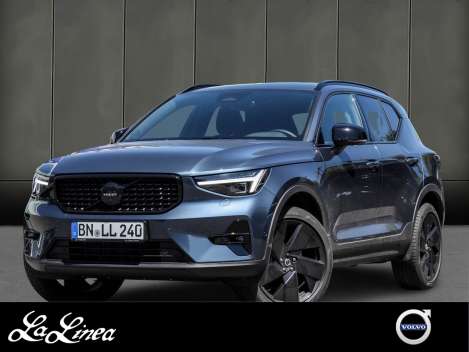 Volvo XC40 B4 - SUV/Off-road - Blau - Gebrauchtwagen - Bild 1