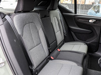 Volvo XC40 B3 - SUV/Off-road - Grün - Gebrauchtwagen - Bild 4