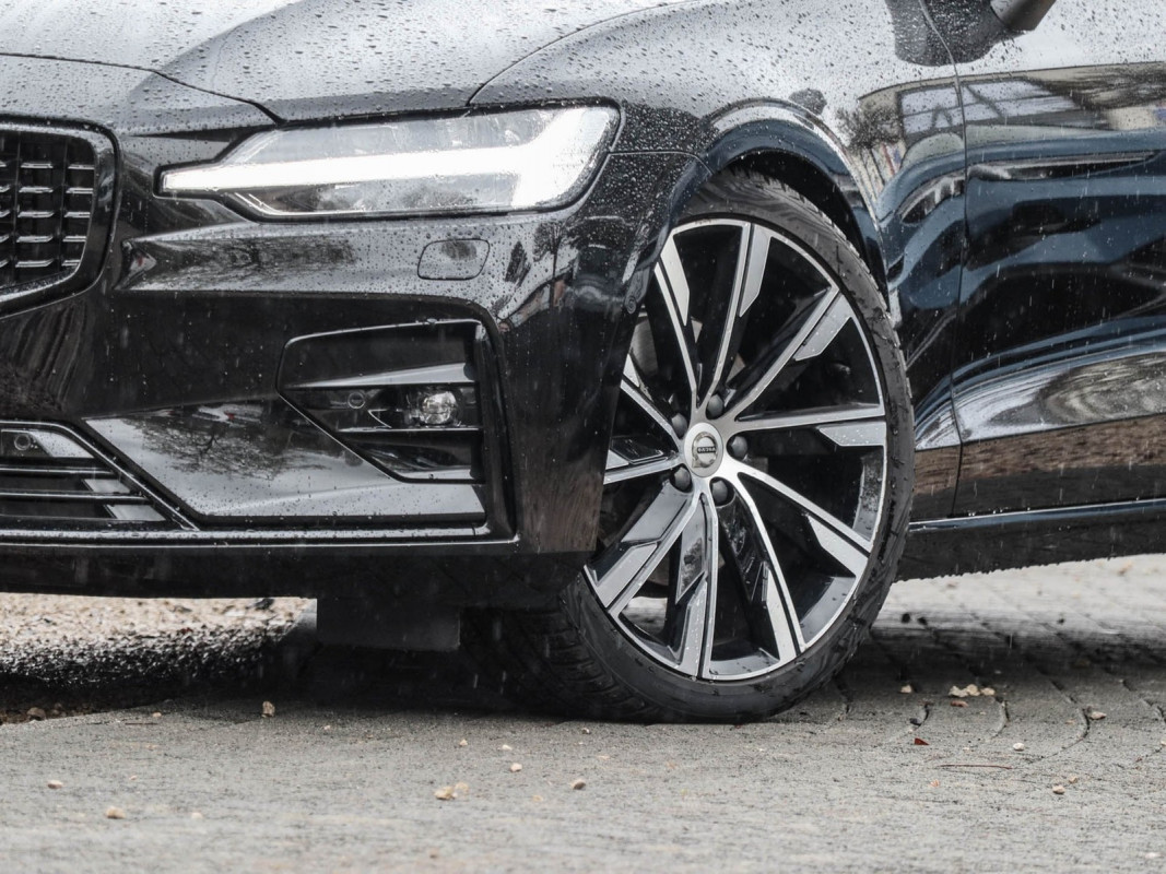 Volvo S60 B4 - Limousine - Schwarz - Gebrauchtwagen - Bild 5
