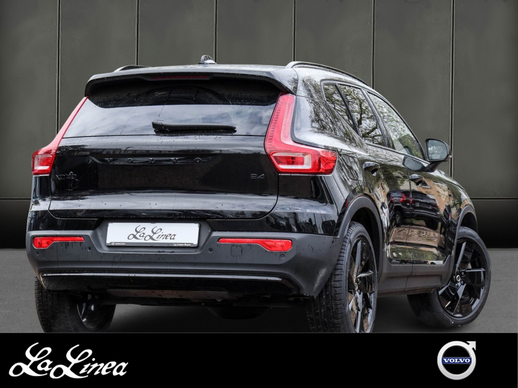 Volvo XC40 B4 - SUV/Off-road - Schwarz - Gebrauchtwagen - Bild 2