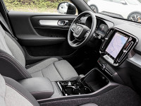 Volvo XC40 B3 - SUV/Off-road - Schwarz - Gebrauchtwagen - Bild 3