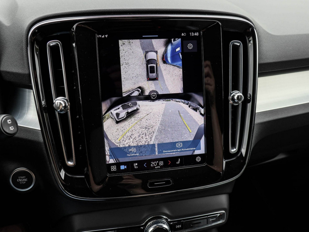 Volvo XC40 B3 - SUV/Off-road - Schwarz - Gebrauchtwagen - Bild 12
