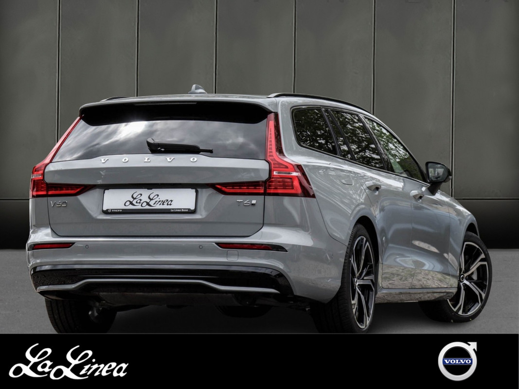 Volvo V60 T6 AWD - Kombi - Grau - Gebrauchtwagen - Bild 2