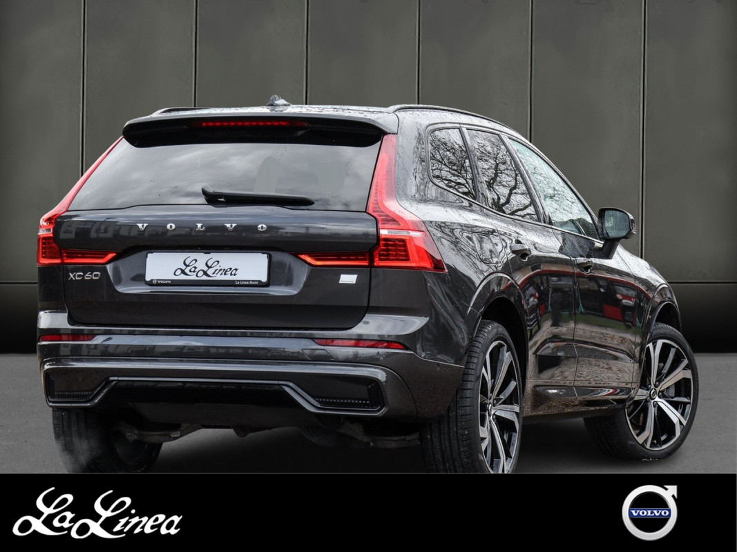 Volvo XC60 T6 - SUV/Off-road - Grau - Gebrauchtwagen - Bild 2
