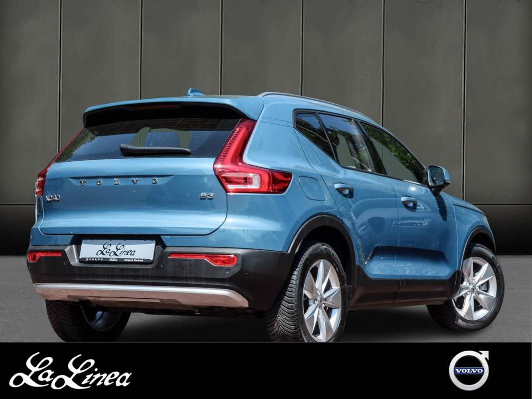 Volvo XC40 B3 - SUV/Off-road - Blau - Gebrauchtwagen - Bild 2