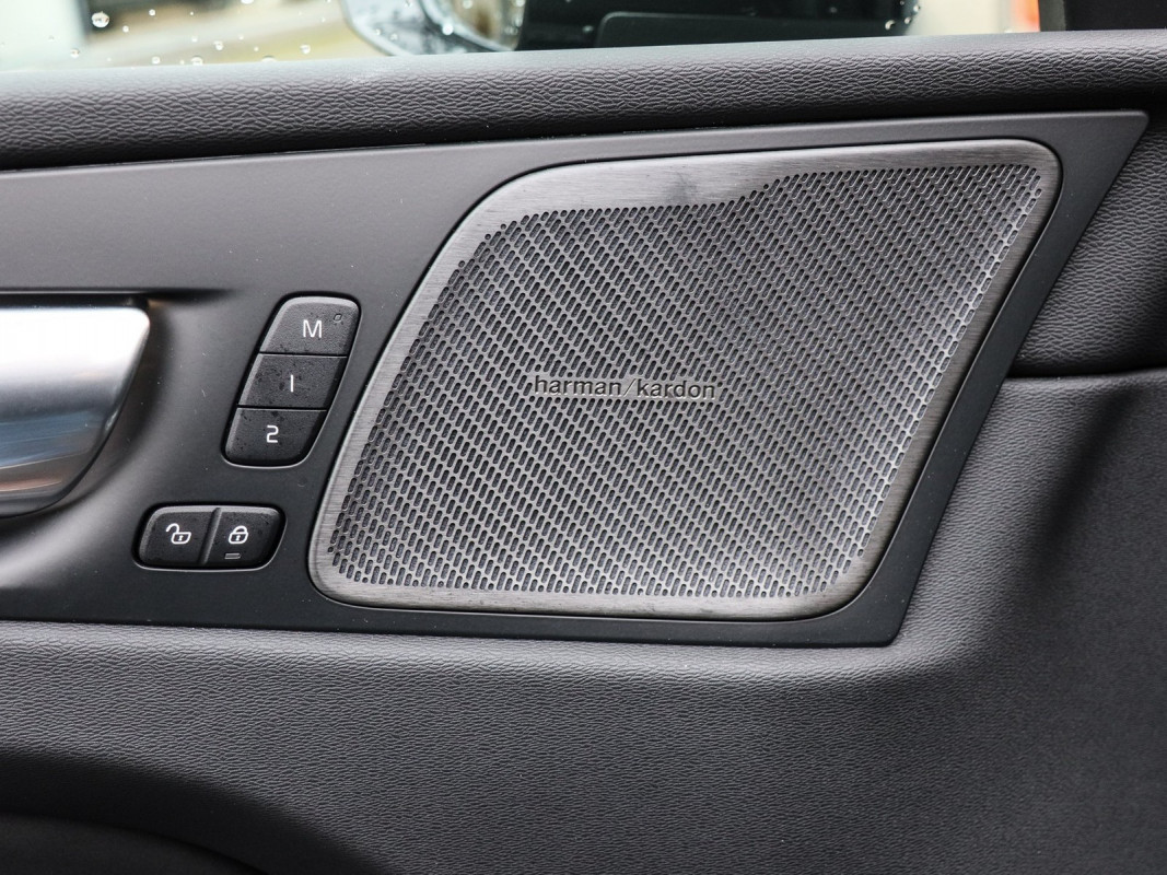 Volvo XC60 T6 - SUV/Off-road - Grün - Gebrauchtwagen - Bild 14