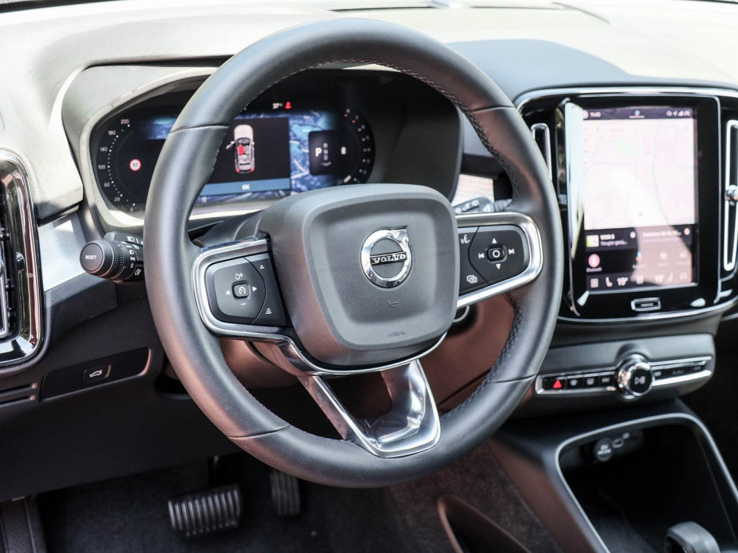 Volvo XC40 B3 - SUV/Off-road - Blau - Gebrauchtwagen - Bild 9
