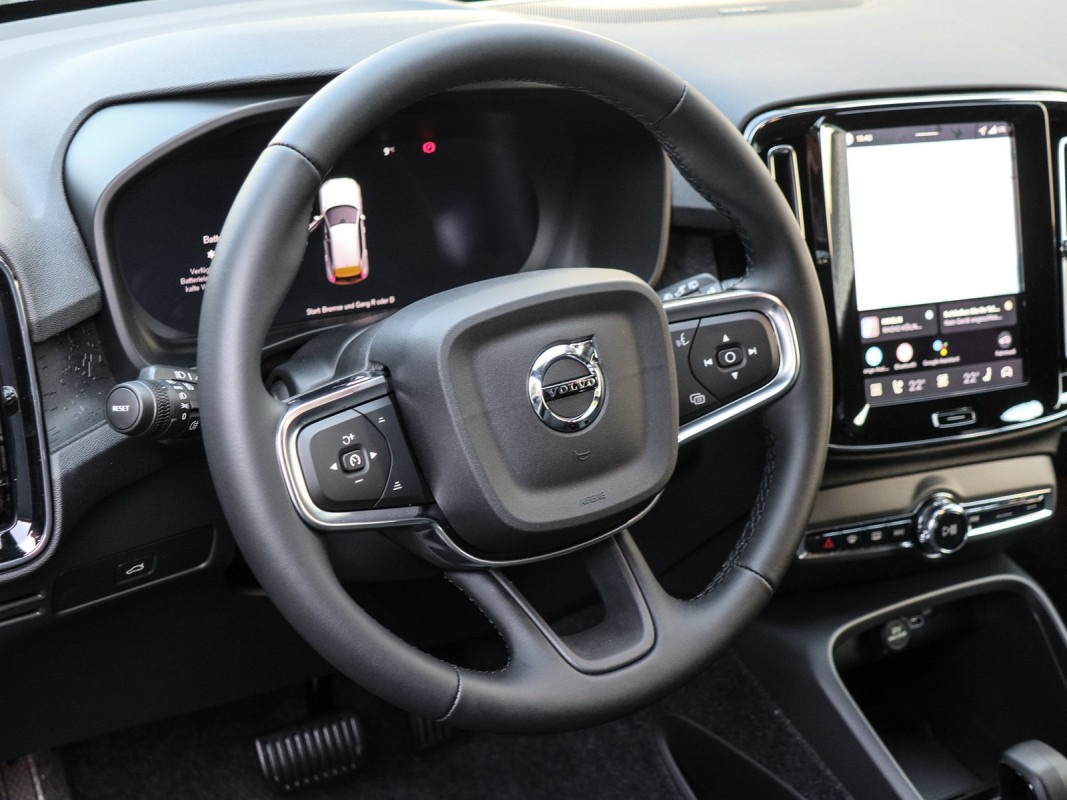 Volvo EX40 Plus Black - SUV/Off-road - Grau - Gebrauchtwagen - Bild 9