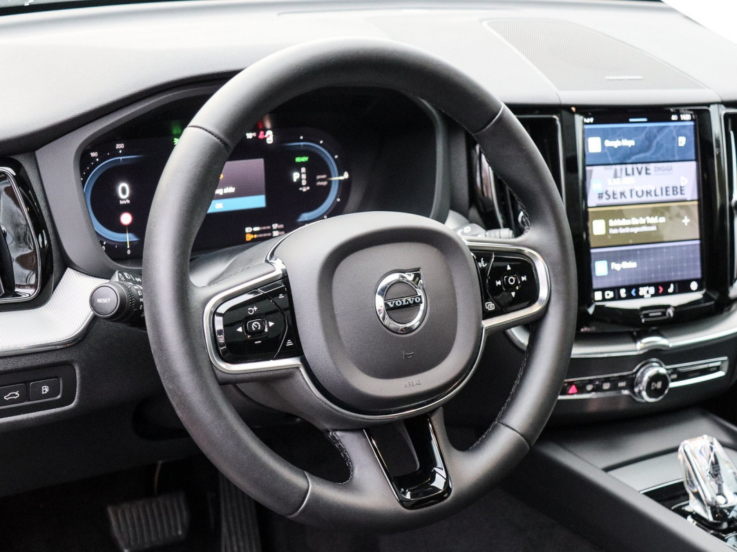 Volvo XC60 T6 - SUV/Off-road - Weiss - Gebrauchtwagen - Bild 9