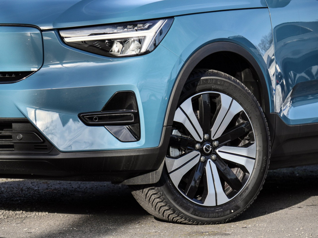 Volvo C40 Plus - SUV/Off-road - Blau - Gebrauchtwagen - Bild 5